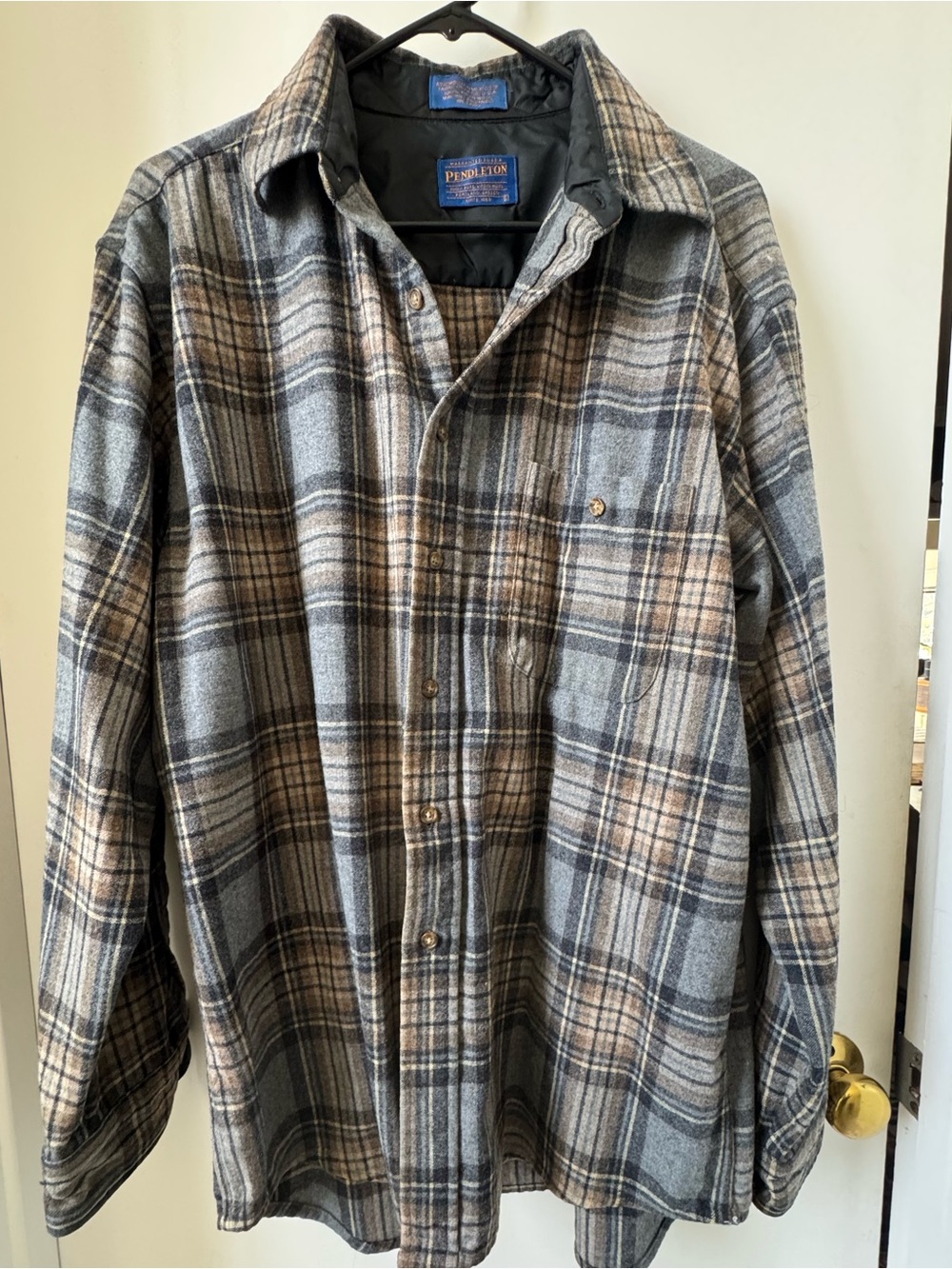 Pendleton Men's Gray and Tan Plaid Wool Shirt Jacket